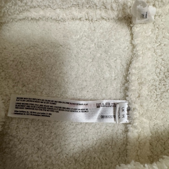 Daily Practice by Anthropologie Sherpa Shorts | Cream Fleece | Size M - Picture 5 of 7